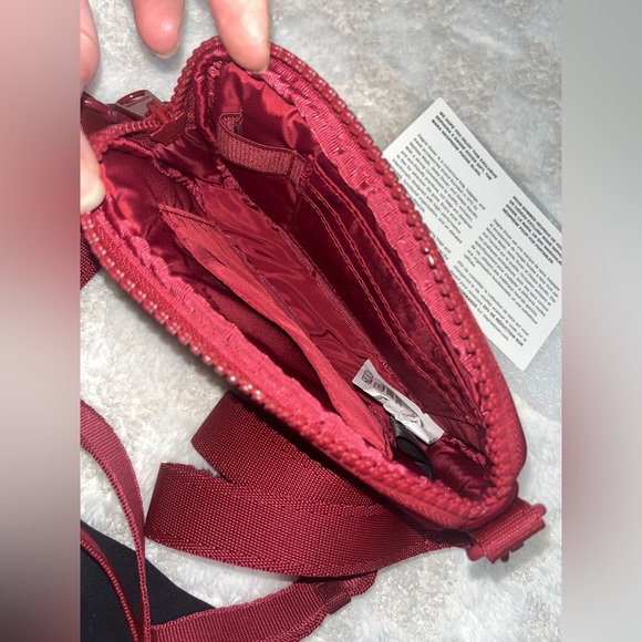 SEPHORA X DAGNE DOVER Limited-Edition Mara Neoprene Phone Sling Burgundy - Picture 7 of 8